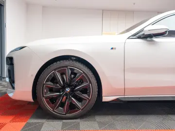 BMW 740d xDrive M-Sport TV