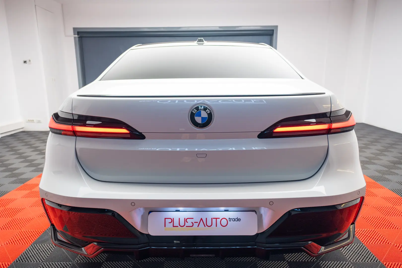 BMW 740d xDrive M-Sport TV