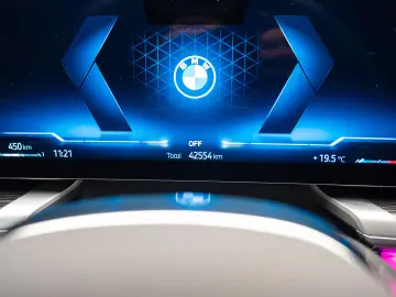 BMW 740d xDrive M-Sport TV