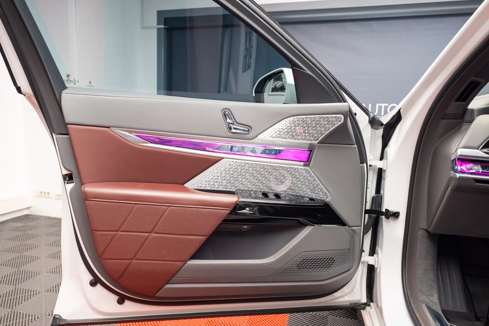 BMW 740d xDrive M-Sport TV