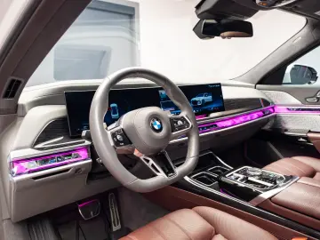 BMW 740d xDrive M-Sport TV