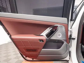 BMW 740d xDrive M-Sport TV