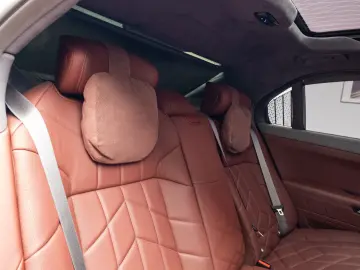 BMW 740d xDrive M-Sport TV