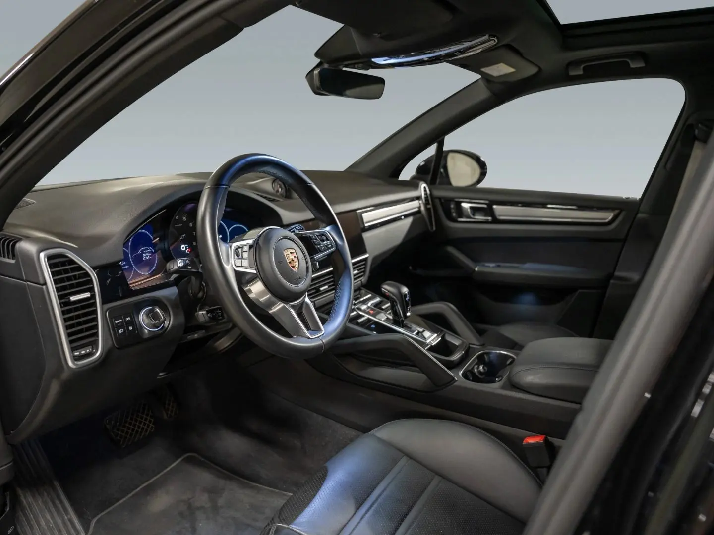 Cayenne Platinum Edition Surround View InnoDrive