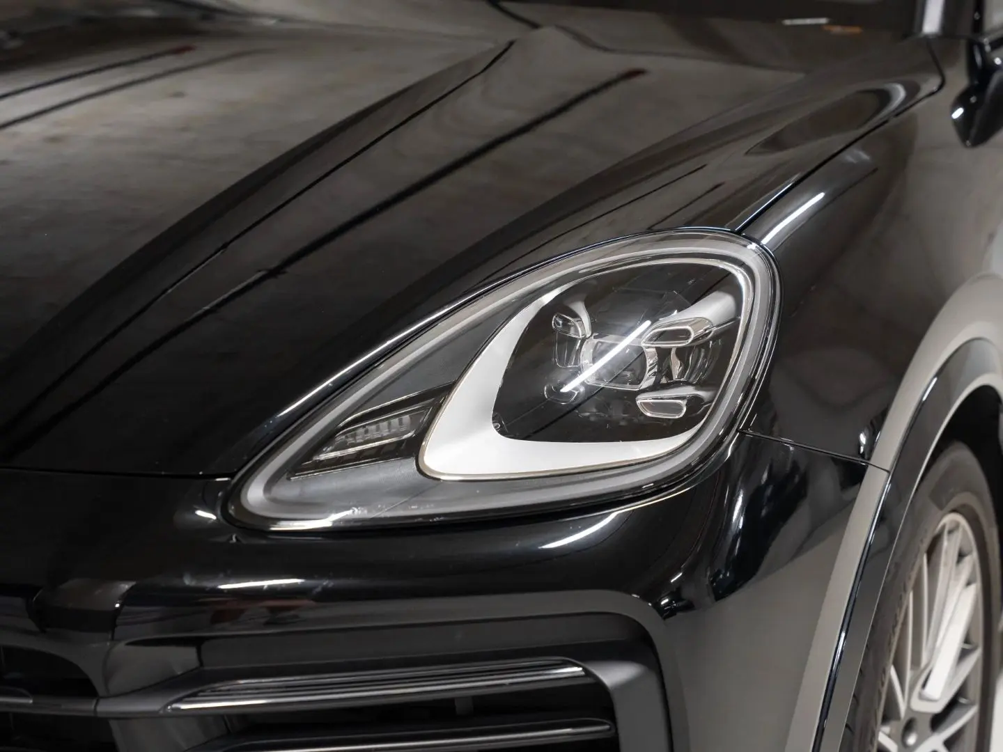 Cayenne Platinum Edition Surround View InnoDrive