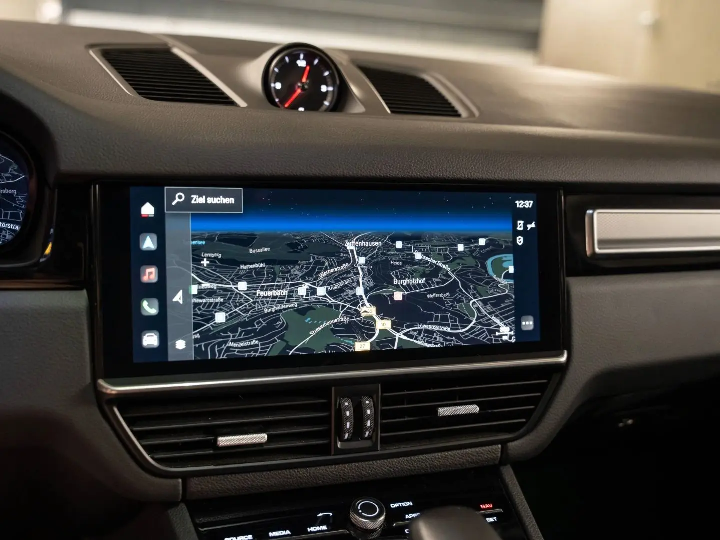Cayenne Platinum Edition Surround View InnoDrive