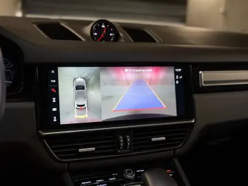 Cayenne Platinum Edition Surround View InnoDrive