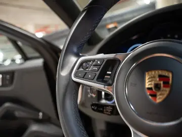 Cayenne Platinum Edition Surround View InnoDrive
