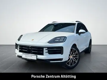 Cayenne E-Hybrid   Hinterachslenkung   Head-Up