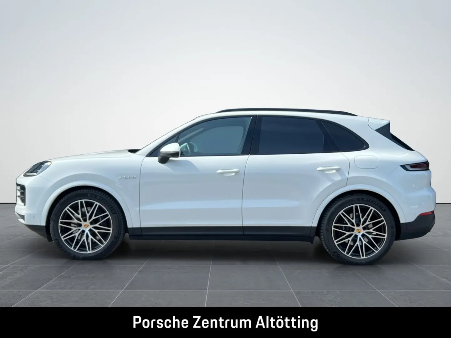 Cayenne E-Hybrid | Hinterachslenkung | Head-Up |