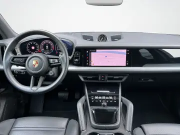 Cayenne E-Hybrid | Hinterachslenkung | Head-Up |