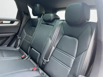 Cayenne E-Hybrid | Hinterachslenkung | Head-Up |