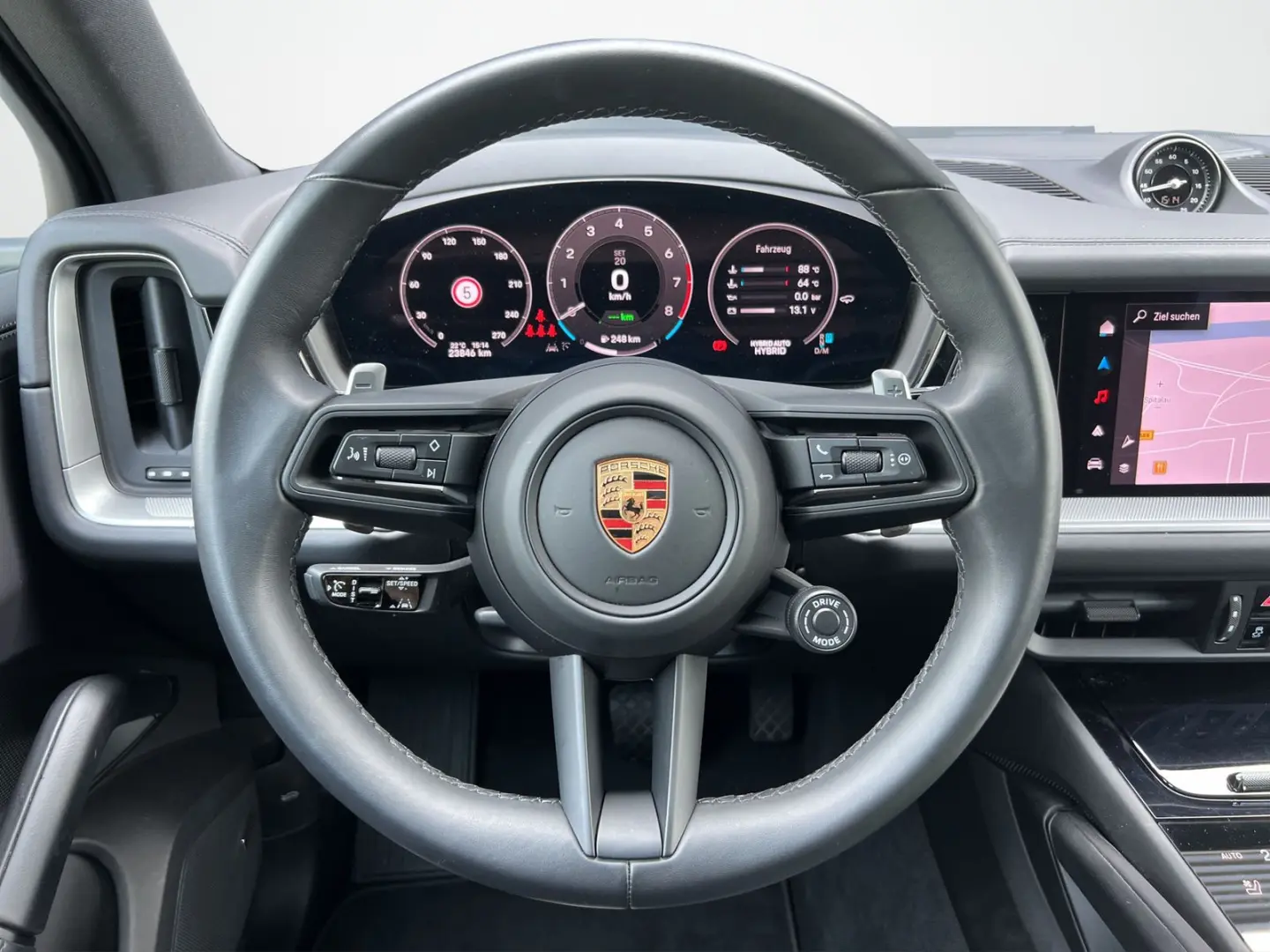 Cayenne E-Hybrid | Hinterachslenkung | Head-Up |