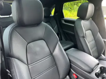 Cayenne E-Hybrid | Hinterachslenkung | Head-Up |