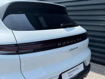 Cayenne E-Hybrid | Hinterachslenkung | Head-Up |