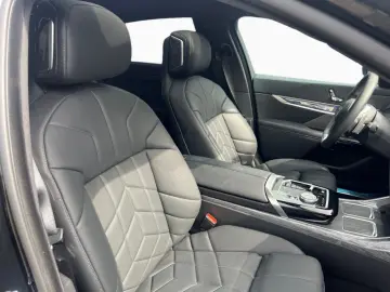 740d xDive Multisitze AutobahnAss DA/PA-Pro DAB