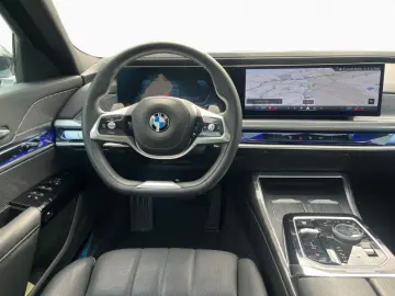 740d xDive Multisitze AutobahnAss DA/PA-Pro DAB