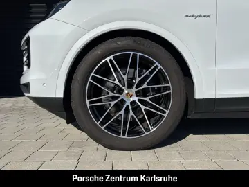 Cayenne E-Hybrid BOSE Luftfederung InnoDrive LED