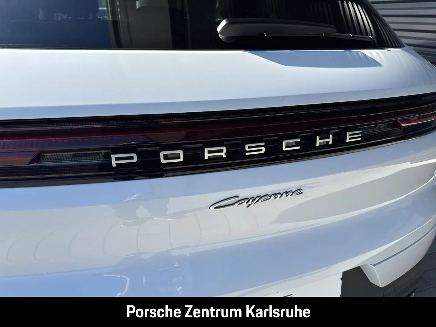 Cayenne E-Hybrid BOSE Luftfederung InnoDrive LED