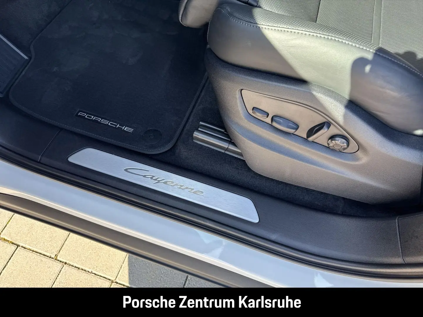 Cayenne E-Hybrid BOSE Luftfederung InnoDrive LED