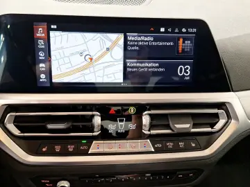 320d xDrive Limousine Sport Line PDC Sportsitze