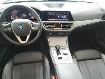320i xDrive Limousine AHK LiveCockpitProf PDC