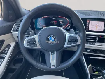 330e xDrive Laser/Hud/HK/Keyless/Sunroof/Ambiental