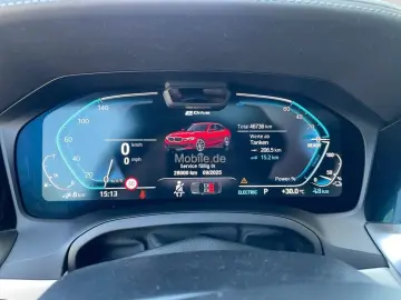 330e xDrive Laser/Hud/HK/Keyless/Sunroof/Ambiental