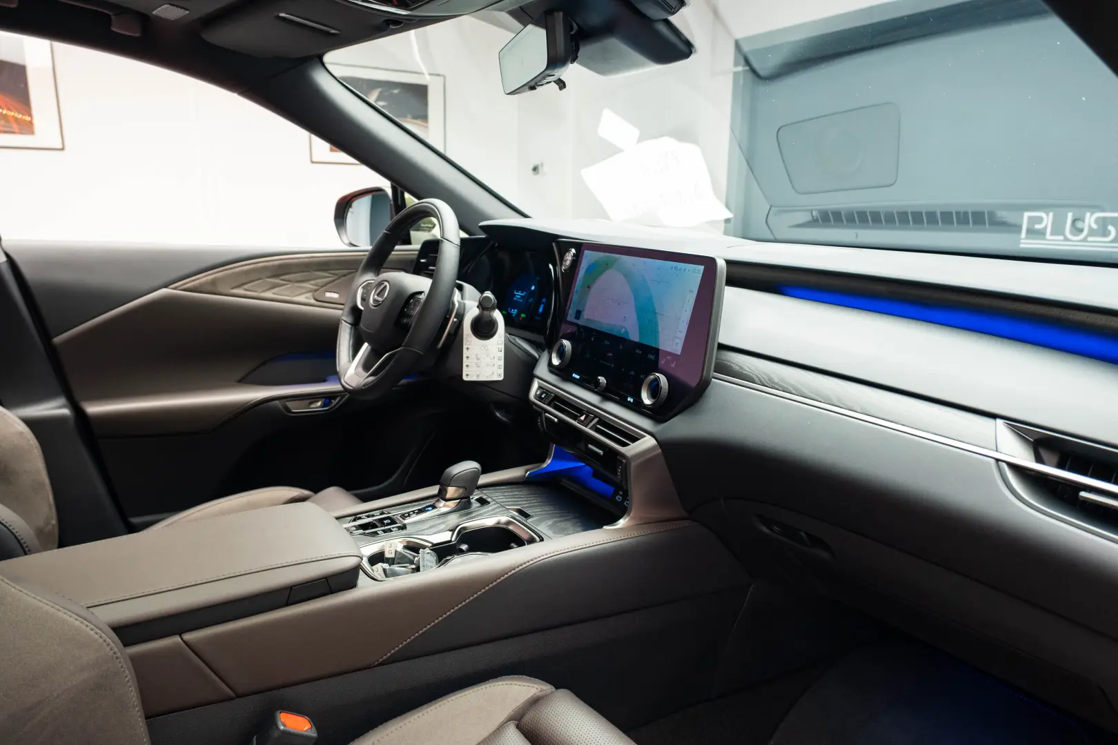 Lexus RX450H+ Luxury - Model 2025 - Auto NOU