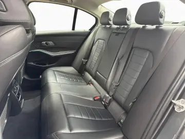 320d xDrive Luxury Line LiCoPro PA LED AHK Navi