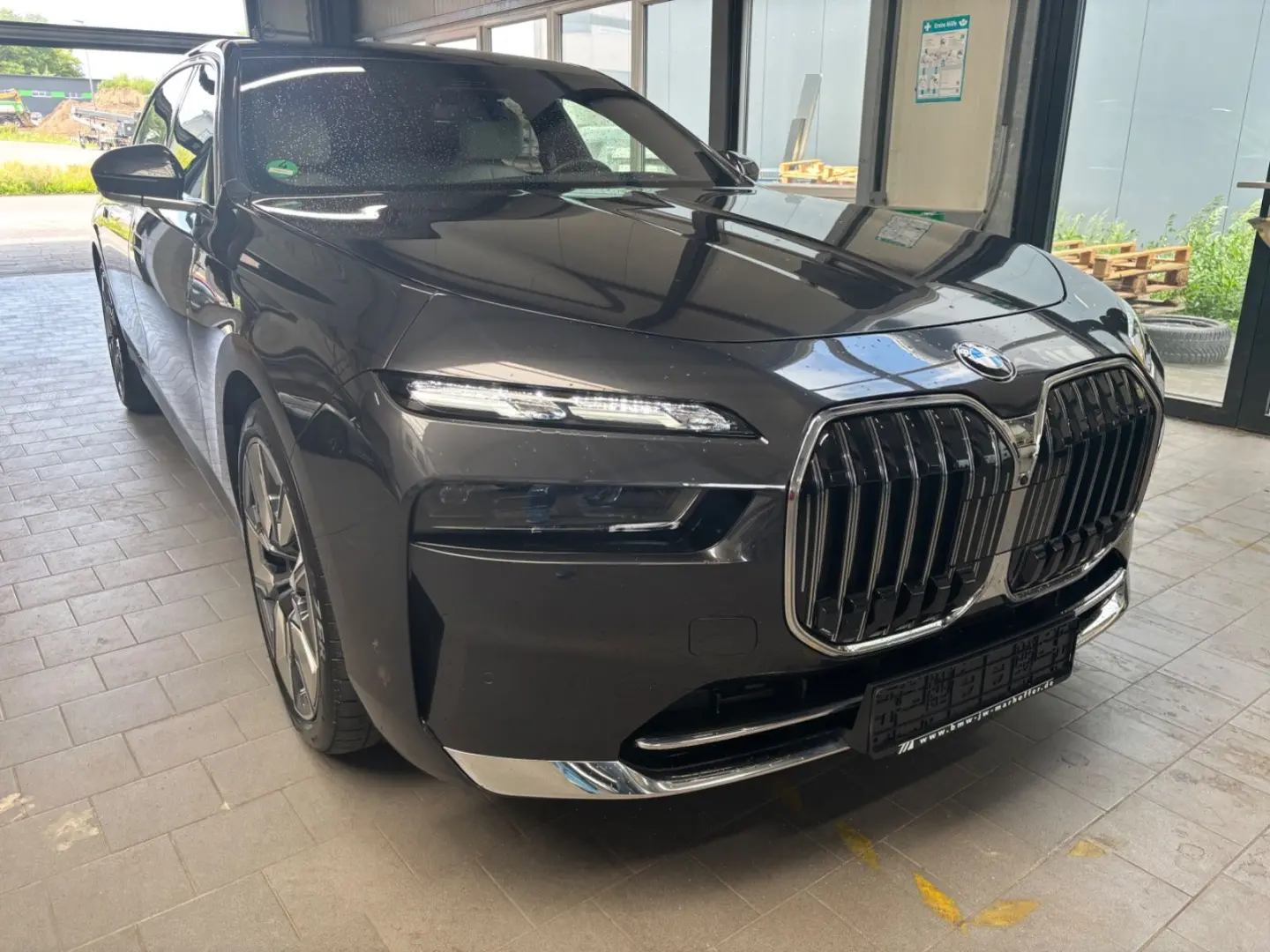 740 d xDrive  Cinema TV+Lounge Individualleder