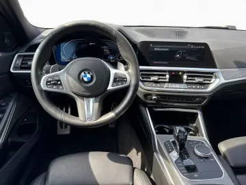 330e xDrive M SPORT Sportpaket Bluetooth HUD PDC