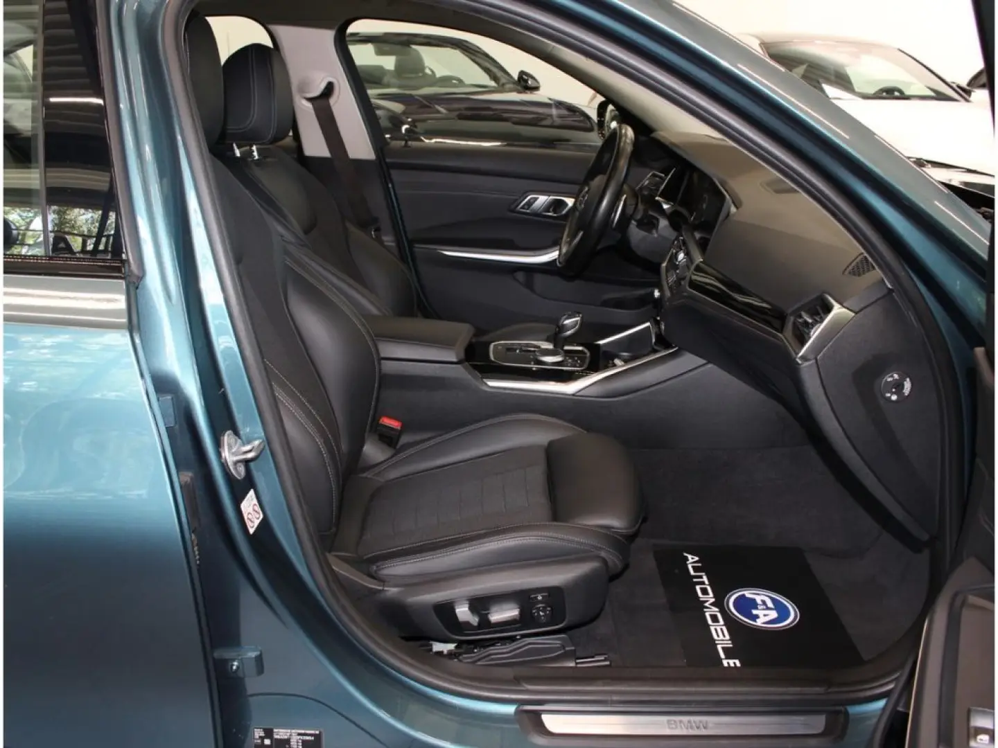 330 d xDrive Sport Line HUD*Laser*M3 Felgen