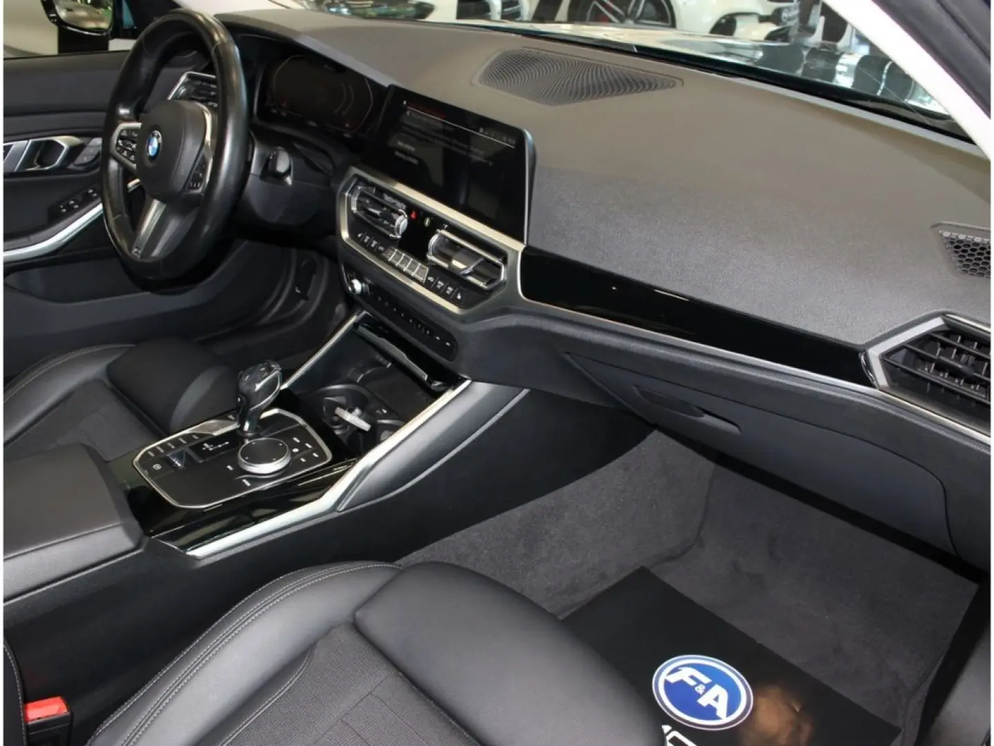 330 d xDrive Sport Line HUD*Laser*M3 Felgen