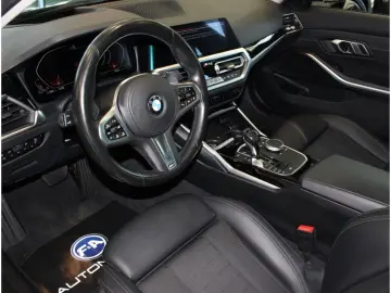 330 d xDrive Sport Line HUD*Laser*M3 Felgen