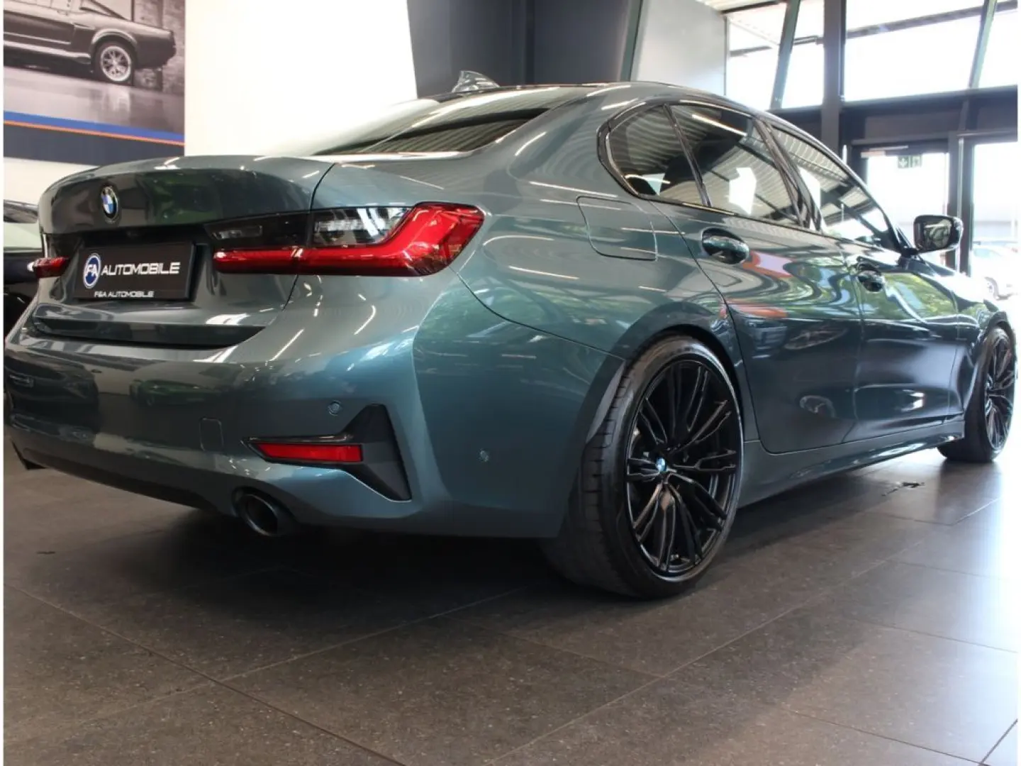 330 d xDrive Sport Line HUD*Laser*M3 Felgen