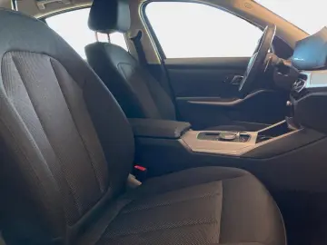 320d xDrive DrivAssistProf+RFK+HiFi+Innovation