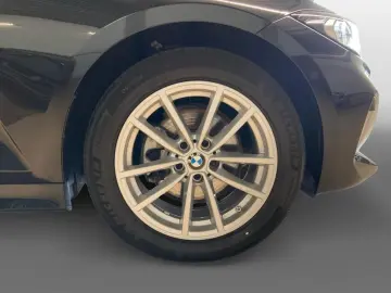 320d xDrive DrivAssistProf+RFK+HiFi+Innovation
