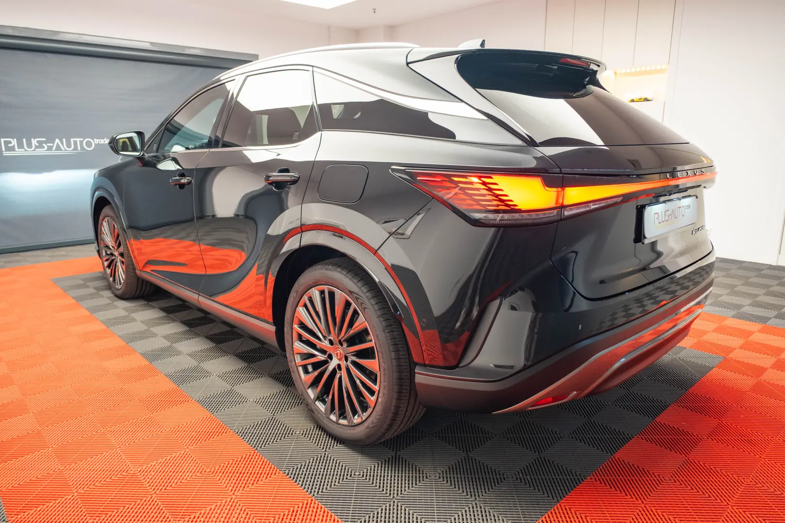 Lexus RX450H+ Luxury - Model 2025 - Auto NOU