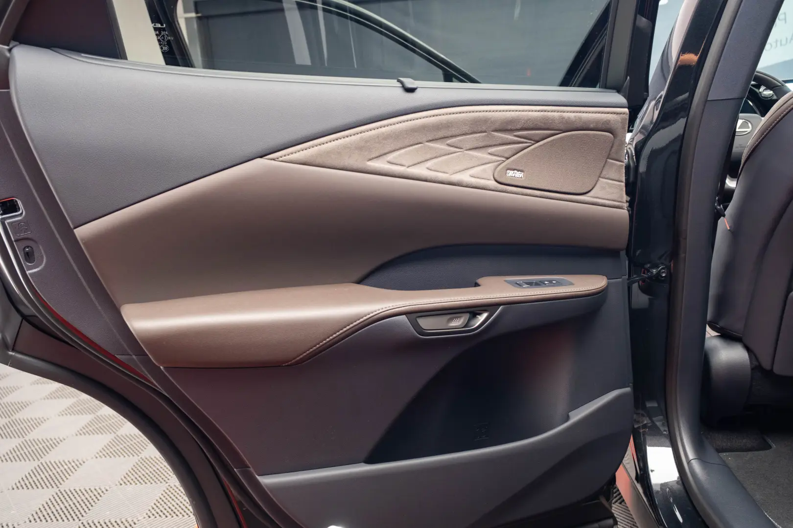 Lexus RX450H+ Luxury - Model 2025 - Auto NOU