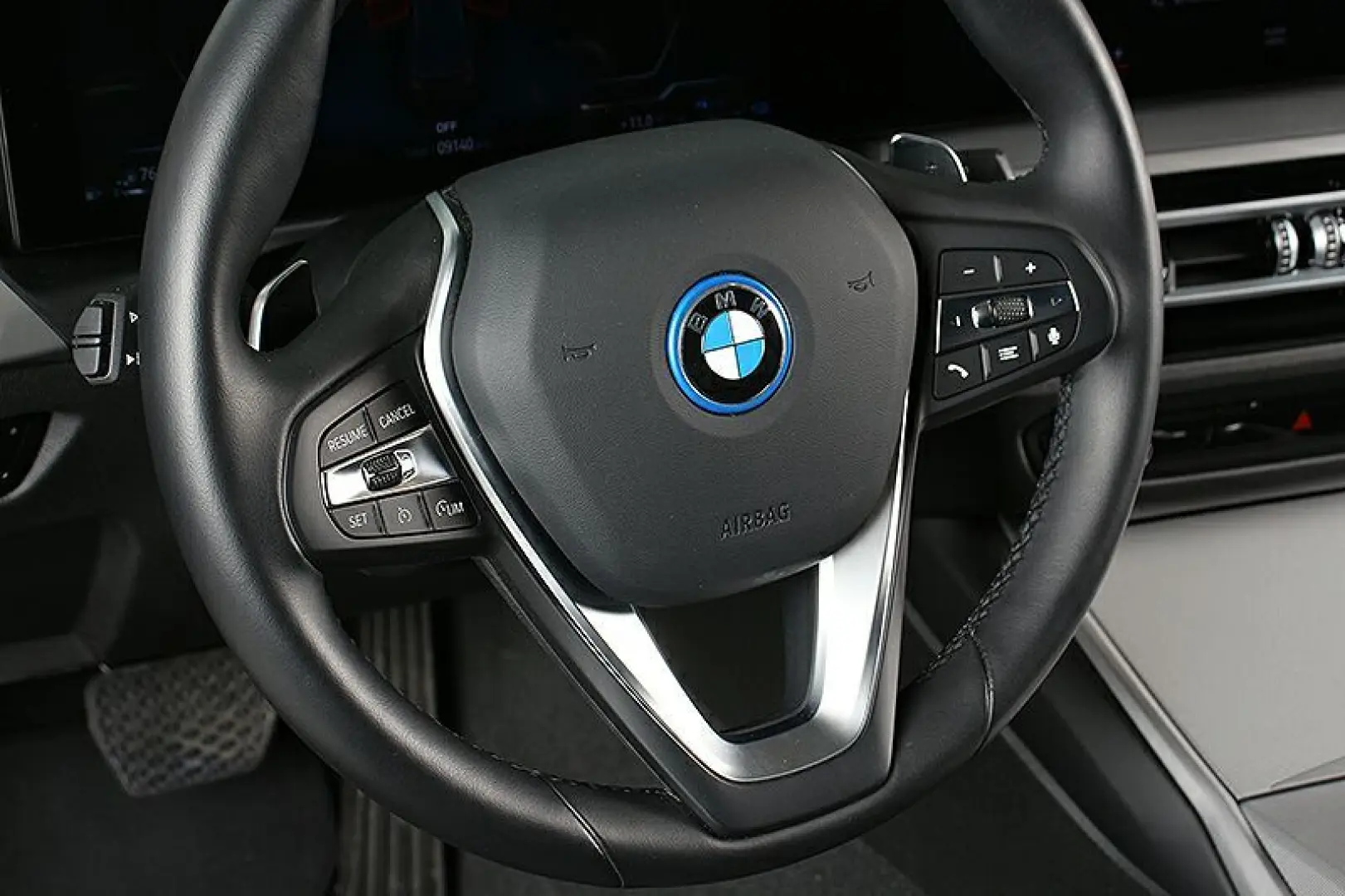 330e xDr Widescreen LED HiFi HuD Kamera el.Sitze