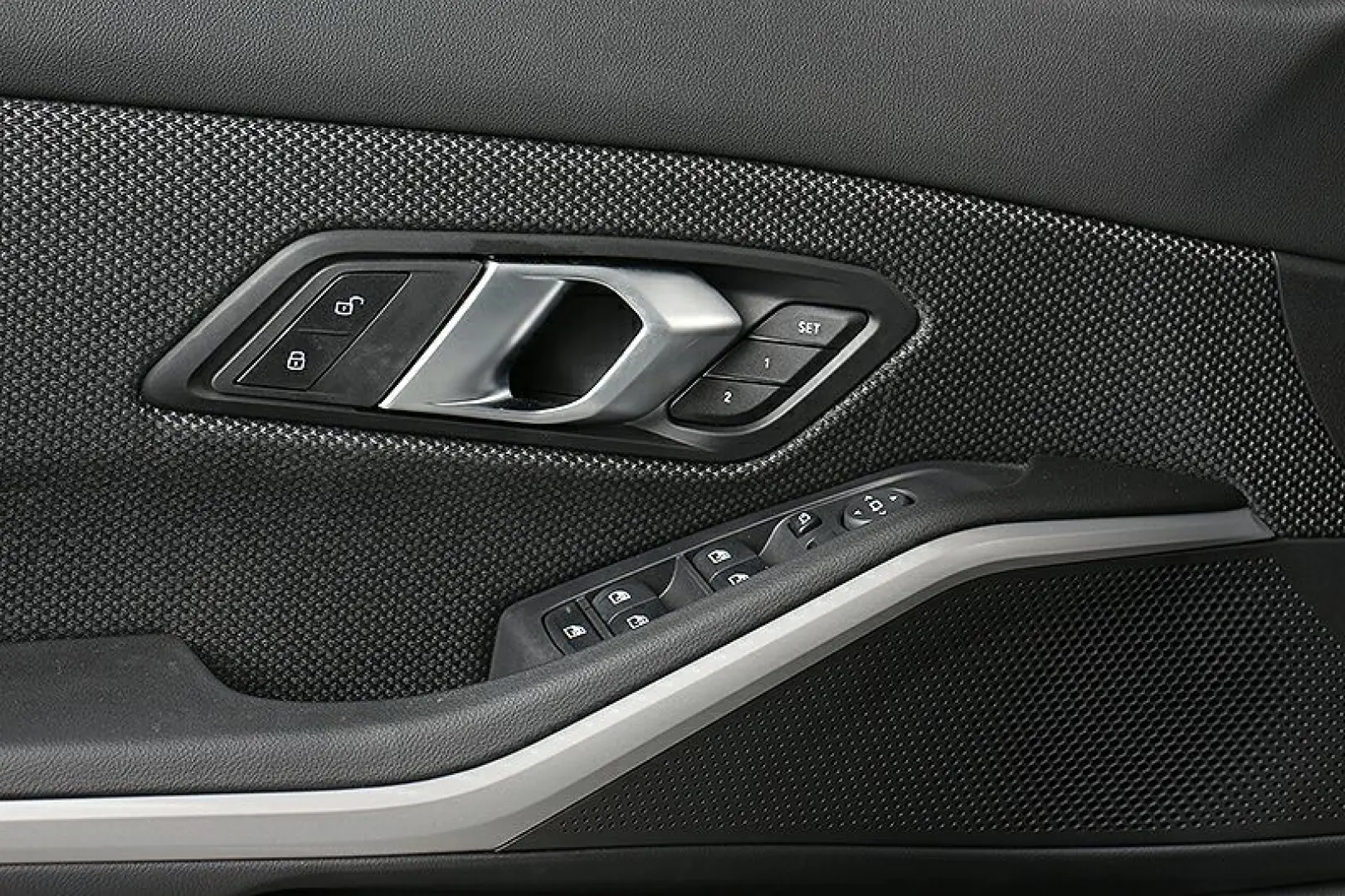 330e xDr Widescreen LED HiFi HuD Kamera el.Sitze