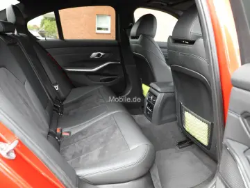 330e xDrive M Sport HUD AHK Laser 19
