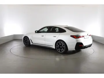 M440i xDrive Gran Coupe Anhängerkupplung Head Up