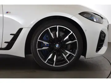 M440i xDrive Gran Coupe Anhängerkupplung Head Up