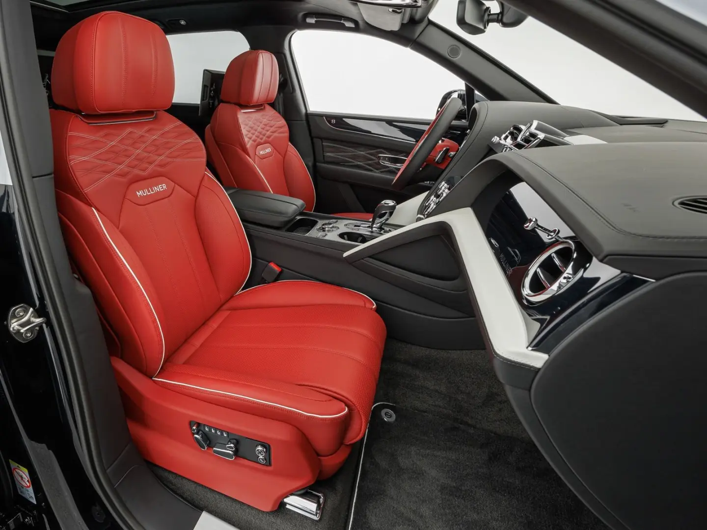 Bentayga EWB Mulliner V8