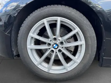 320i xDrive M Sport HUD,AdapLED,LCPro,eSitze,ACC