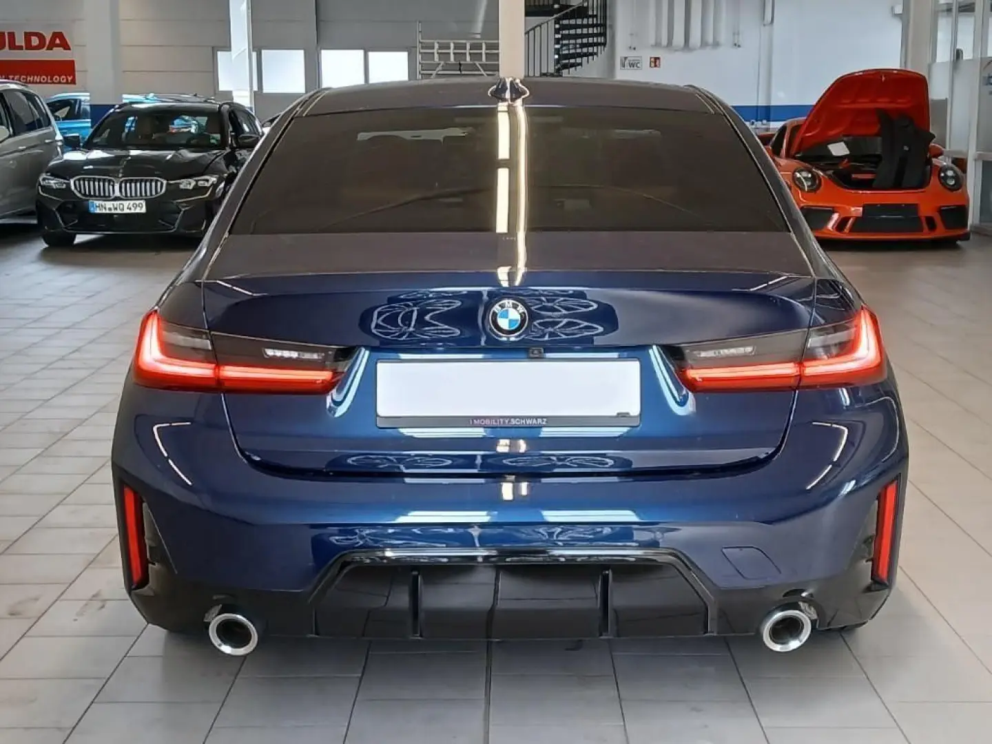 320d LIMO M-SPORT xDRIVE WIDESCREEN GLASDACH PDC