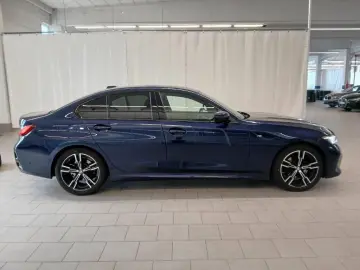 320d LIMO M-SPORT xDRIVE WIDESCREEN GLASDACH PDC