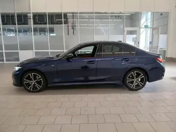 320d LIMO M-SPORT xDRIVE WIDESCREEN GLASDACH PDC